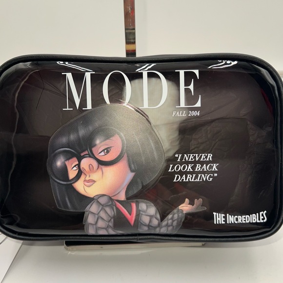 Pixar X Primark Edna Mode Toiletry/Cosmetic Bag - Picture 4 of 10